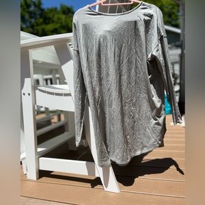 J. Jill large long sleeve tunic top color gray and in perfect condition!